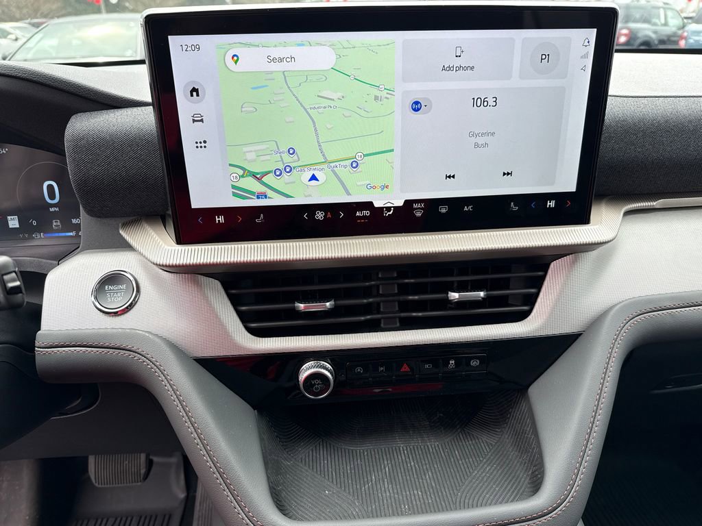 Certified 2026 Ford Explorer Active image 29