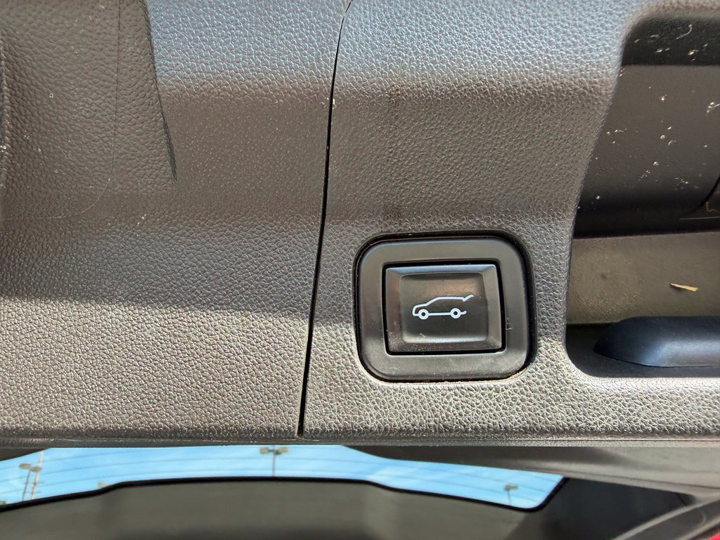 Used 2020 GMC Acadia Denali w/ Technology Package AWD/4WD image 51