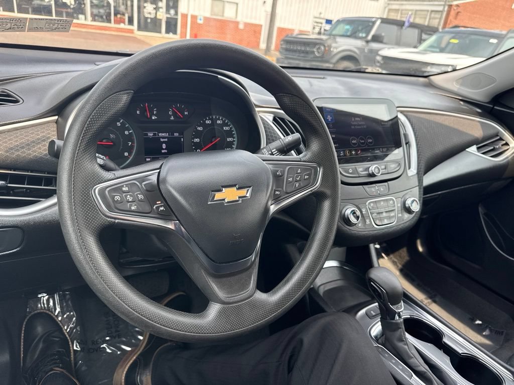 Used 2024 Chevrolet Malibu LT FWD image 18