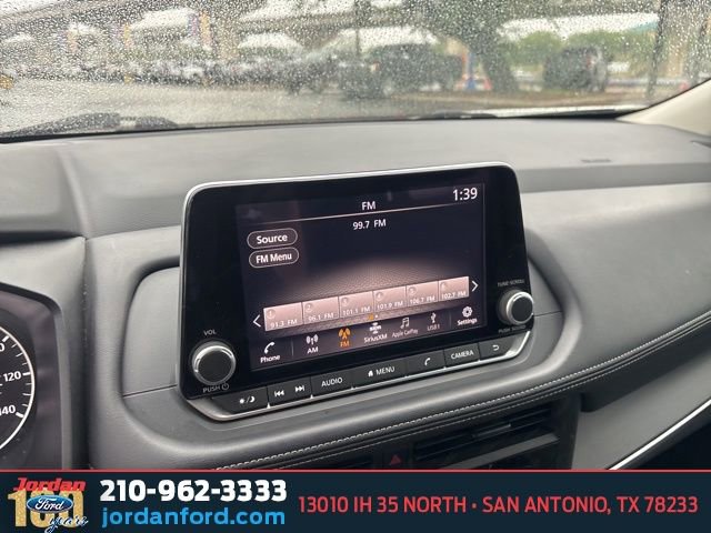 Used 2024 Nissan Rogue S FWD image 13