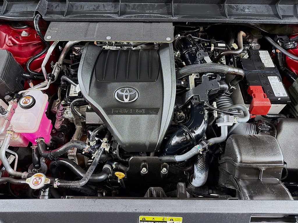 Used 2023 Toyota Highlander XLE AWD/4WD image 18