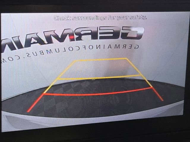 Used 2022 Kia Carnival LX image 33