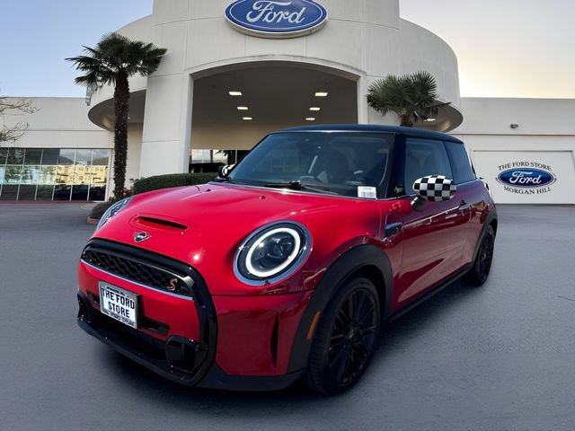 Used 2024 MINI Cooper S FWD image 1