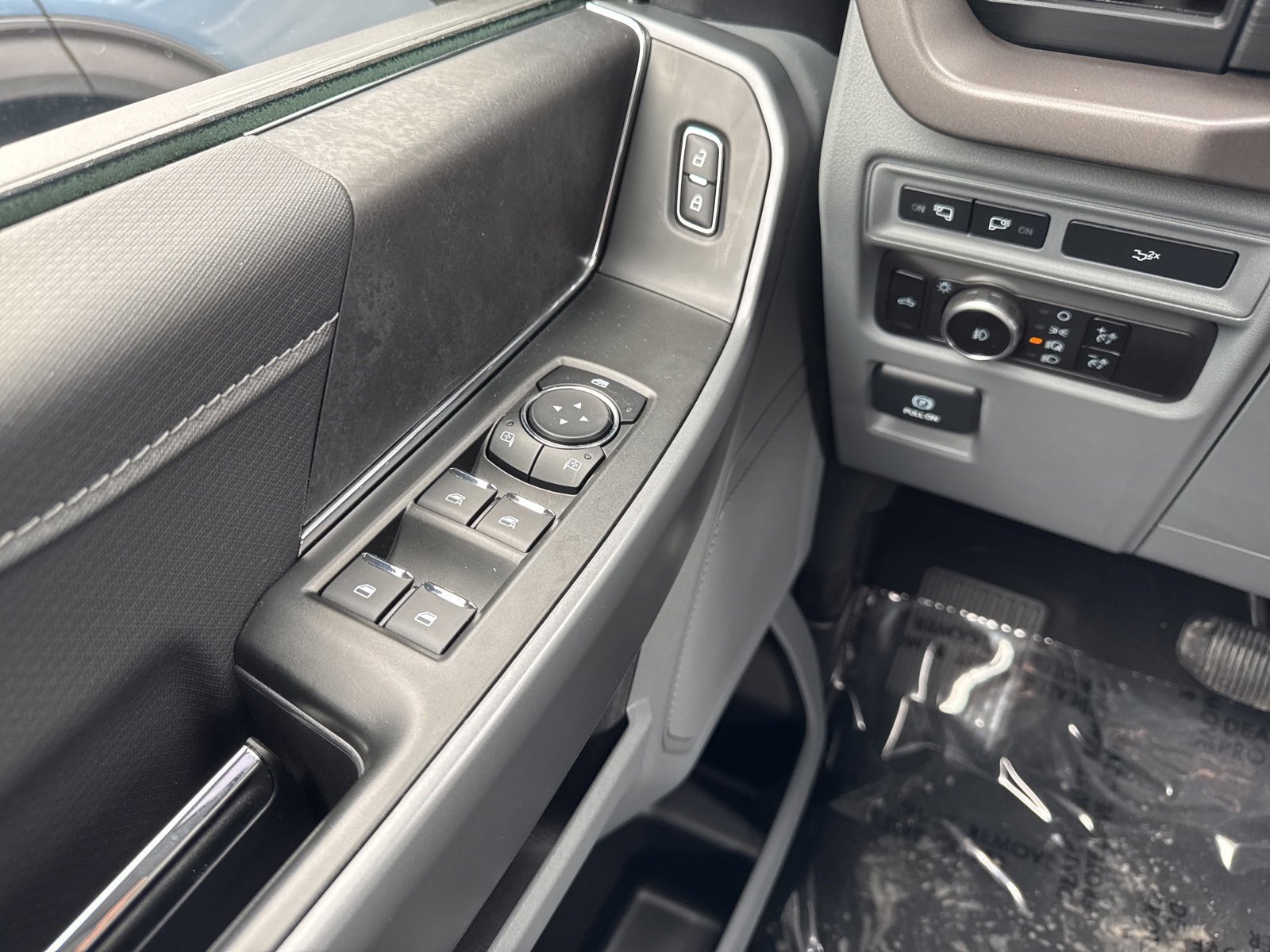 Certified 2024 Ford F150 XLT w/ Equipment Group 302A MID image 26