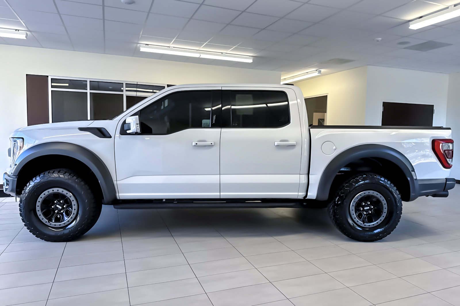 Certified 2022 Ford F150 Raptor w/ Equipment Group 801A High AWD/4WD image 7