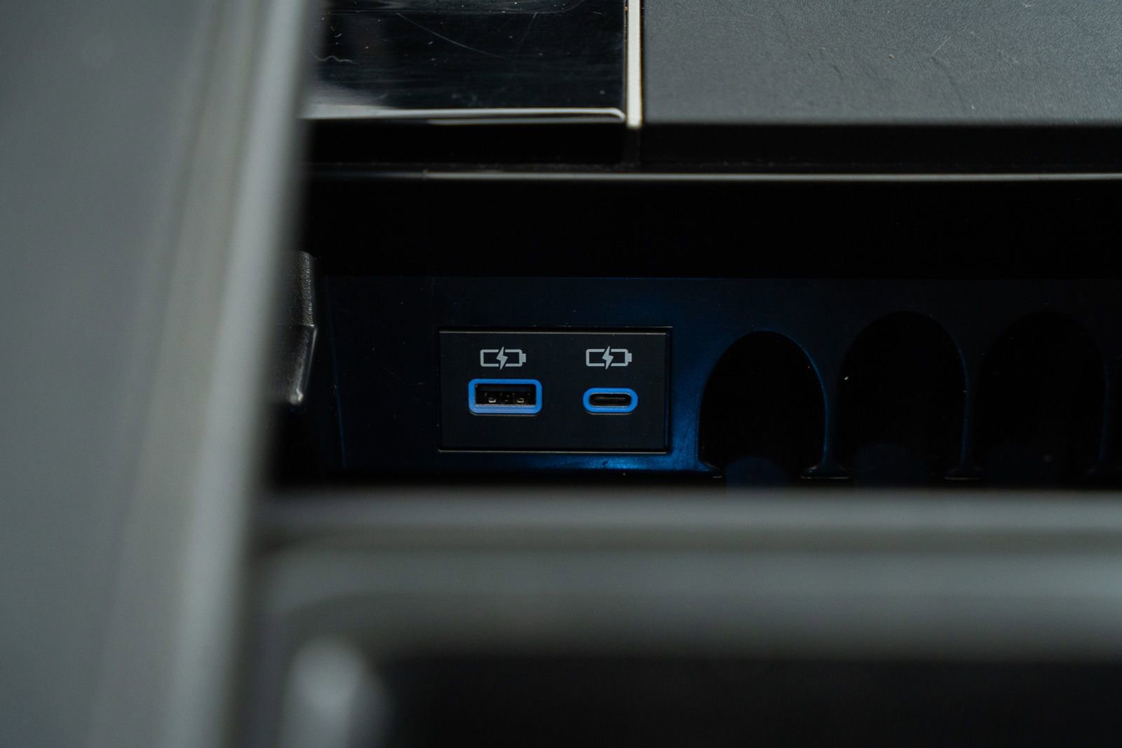 Used 2022 Toyota Tundra Limited w/ TRD Off-Road Package AWD/4WD image 47