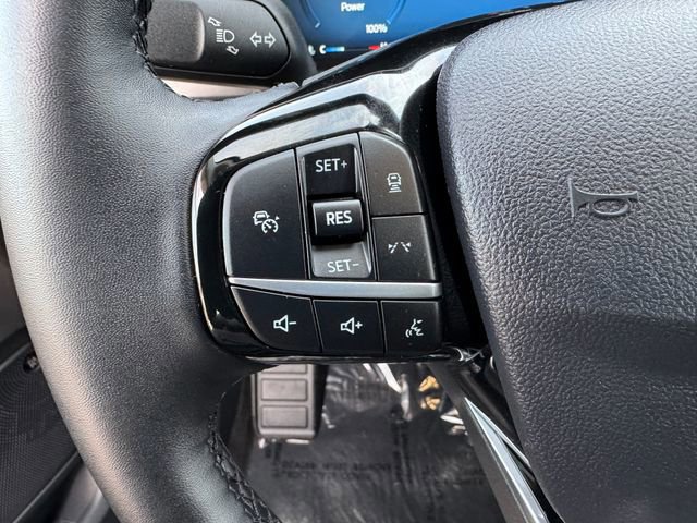 Certified 2025 Ford Escape SE w/ PHEV Premium Package image 22