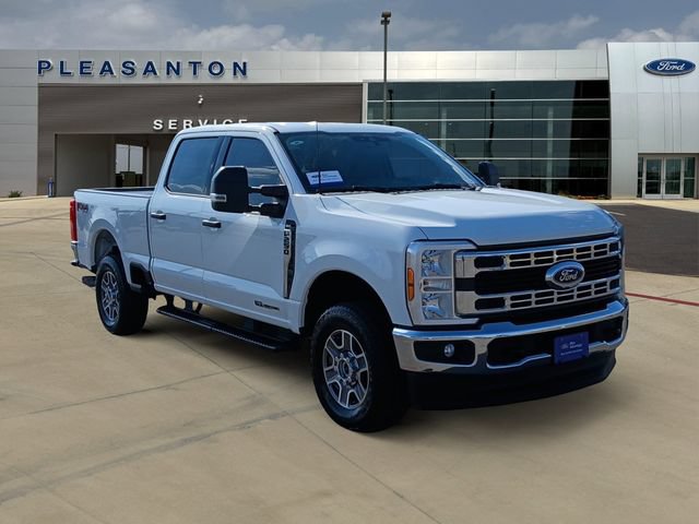 Certified 2025 Ford F250 XLT w/ FX4 Off-Road Package AWD/4WD image 7