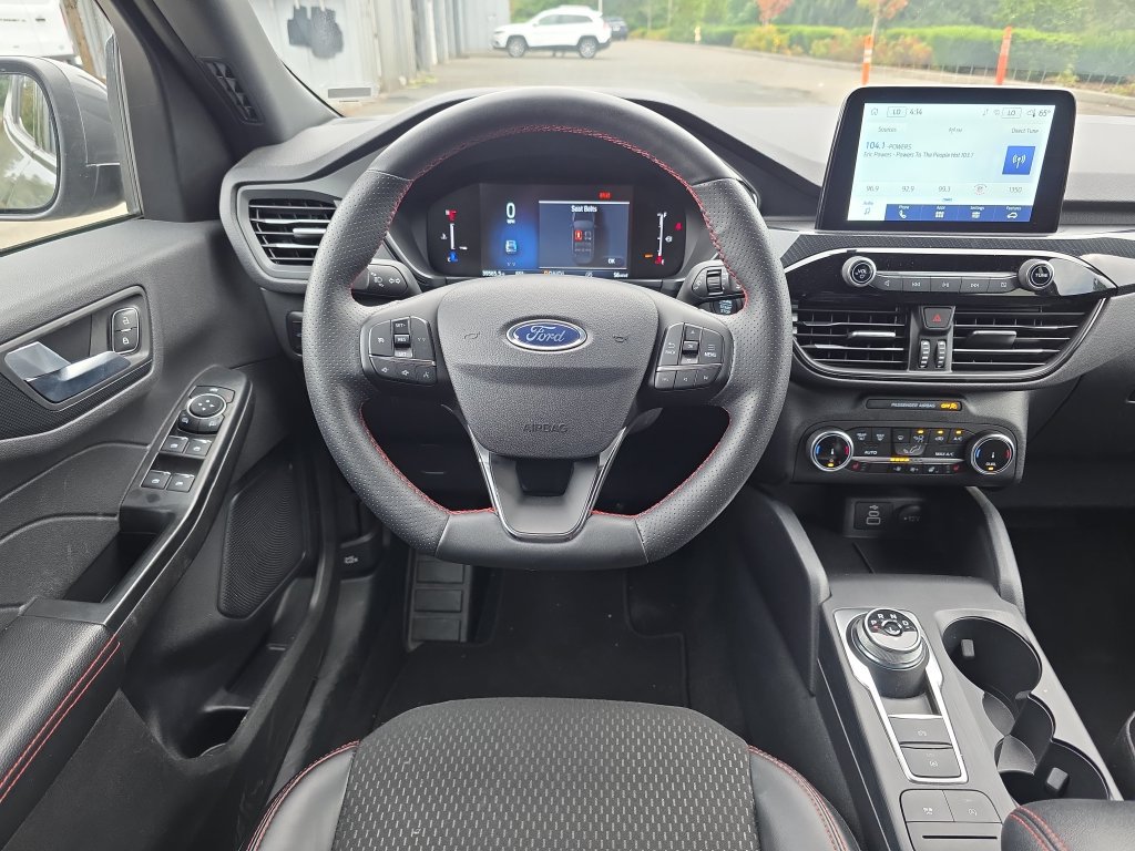 Certified 2025 Ford Escape ST-Line Select AWD/4WD image 8