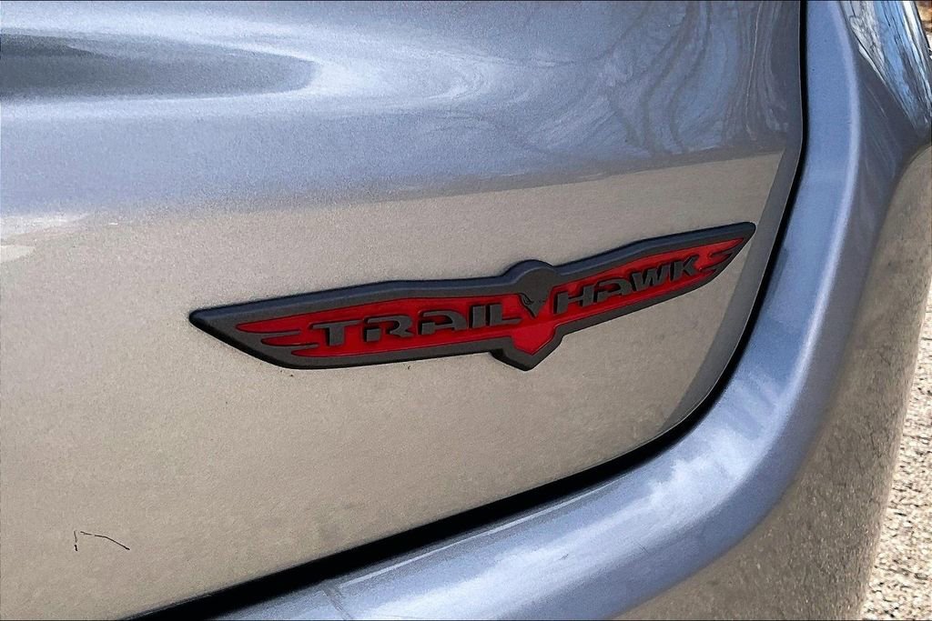 Used 2023 Jeep Compass Trailhawk AWD/4WD image 8