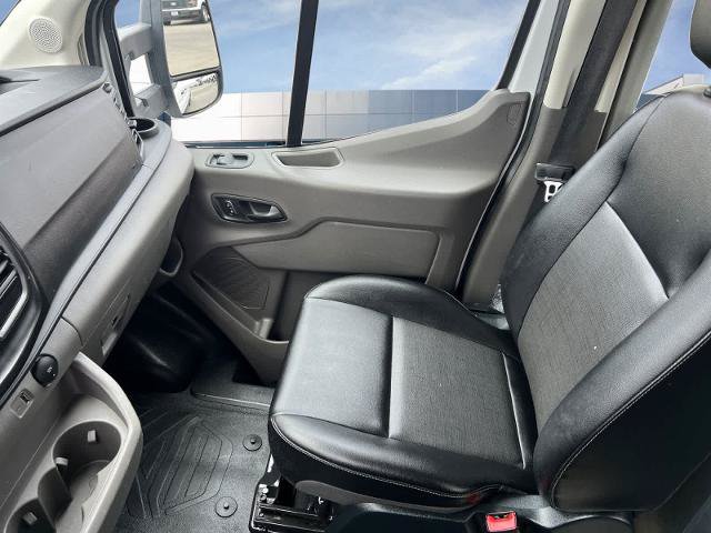 Certified 2023 Ford Transit 250 Medium Roof RWD image 14
