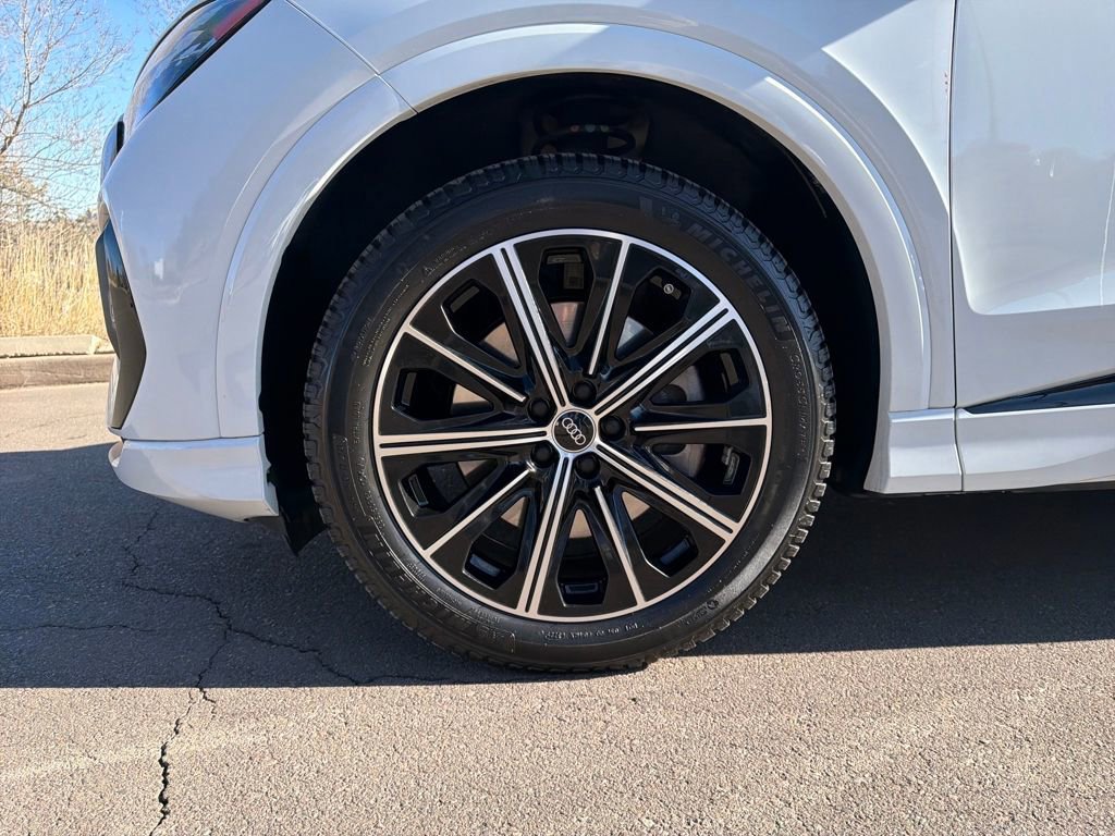 Used 2022 Audi Q4 e-tron Prestige image 37