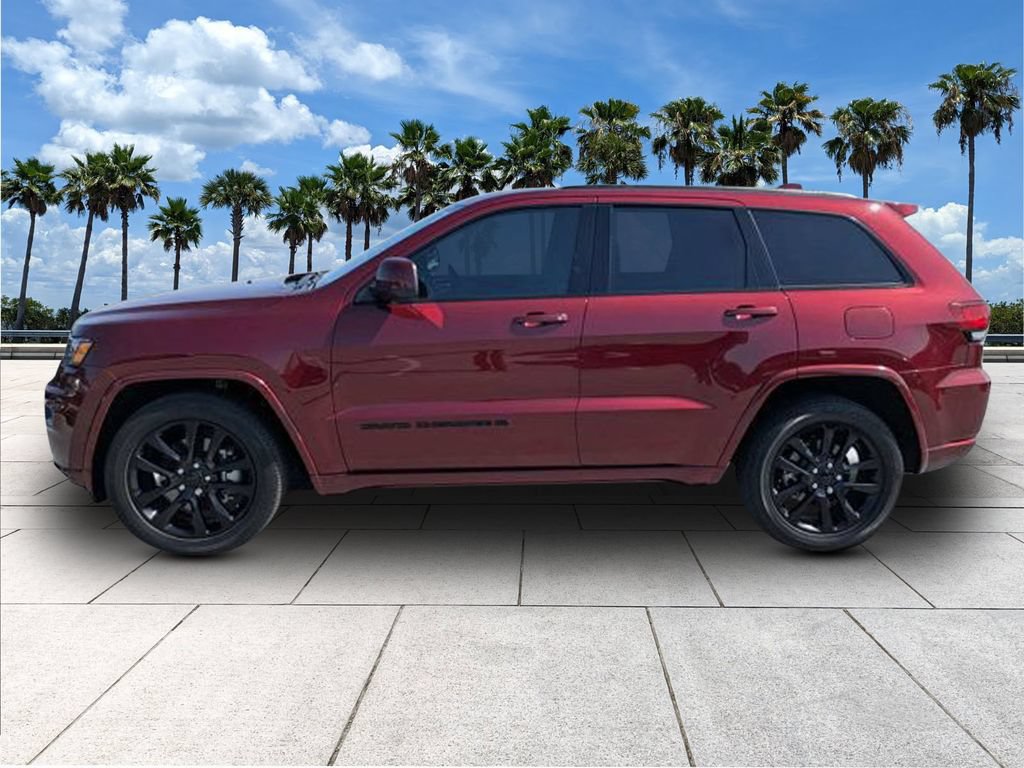 Used 2022 Jeep Grand Cherokee Laredo X RWD image 7