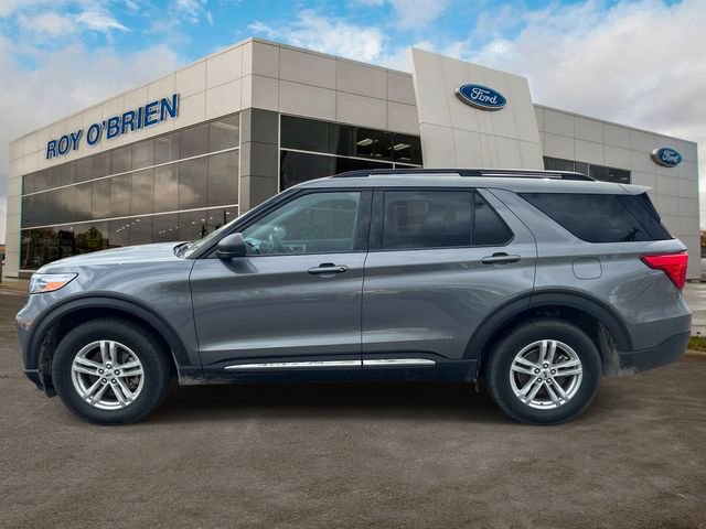 Certified 2022 Ford Explorer XLT w/ Class IV Trailer Tow Package AWD/4WD image 2