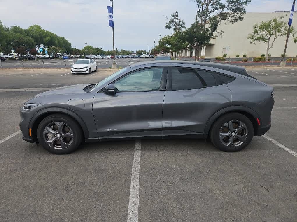 Certified 2023 Ford Mustang Mach-E Select AWD/4WD image 4