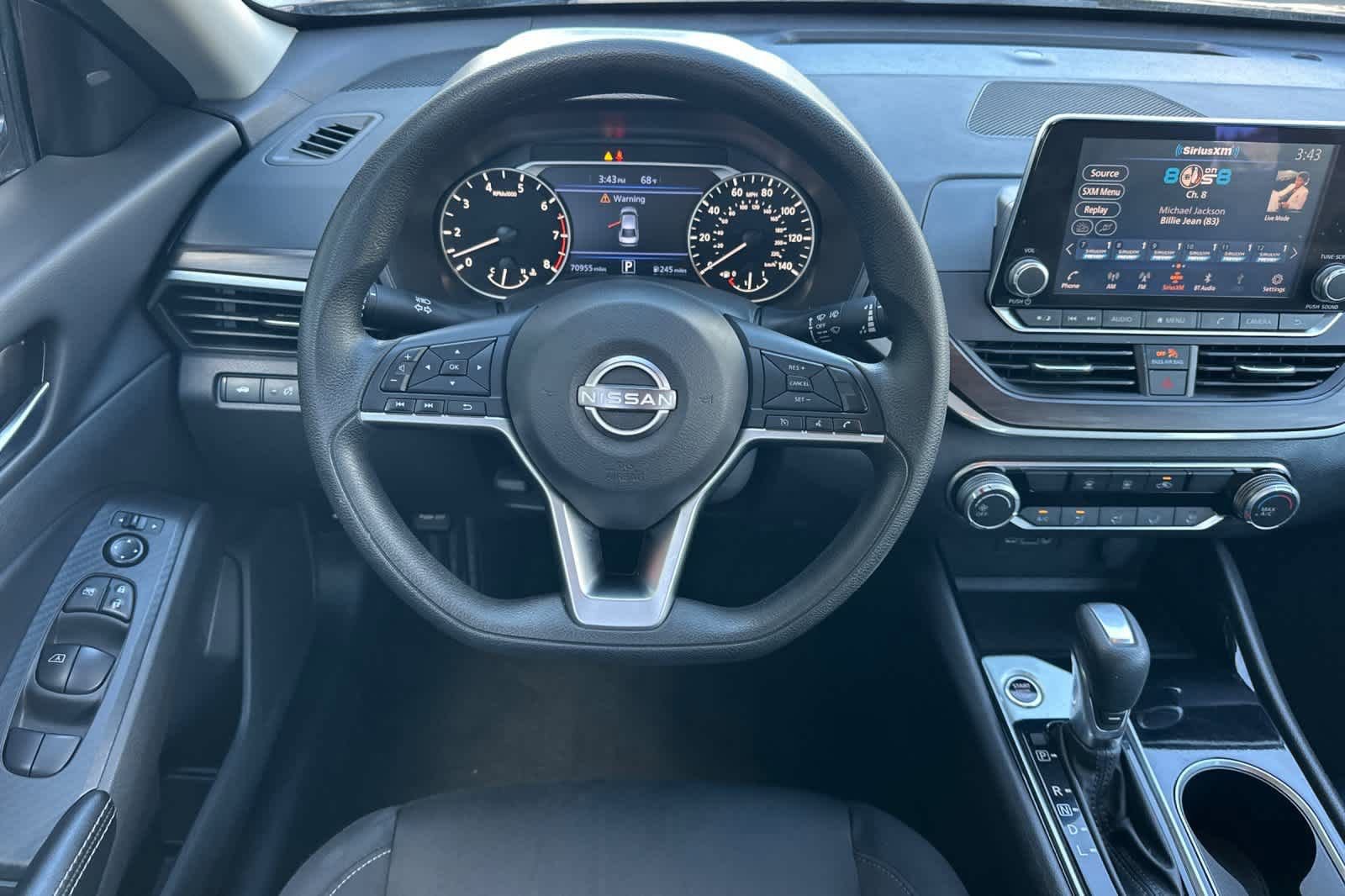 Used 2024 Nissan Altima 2.5 SV image 15