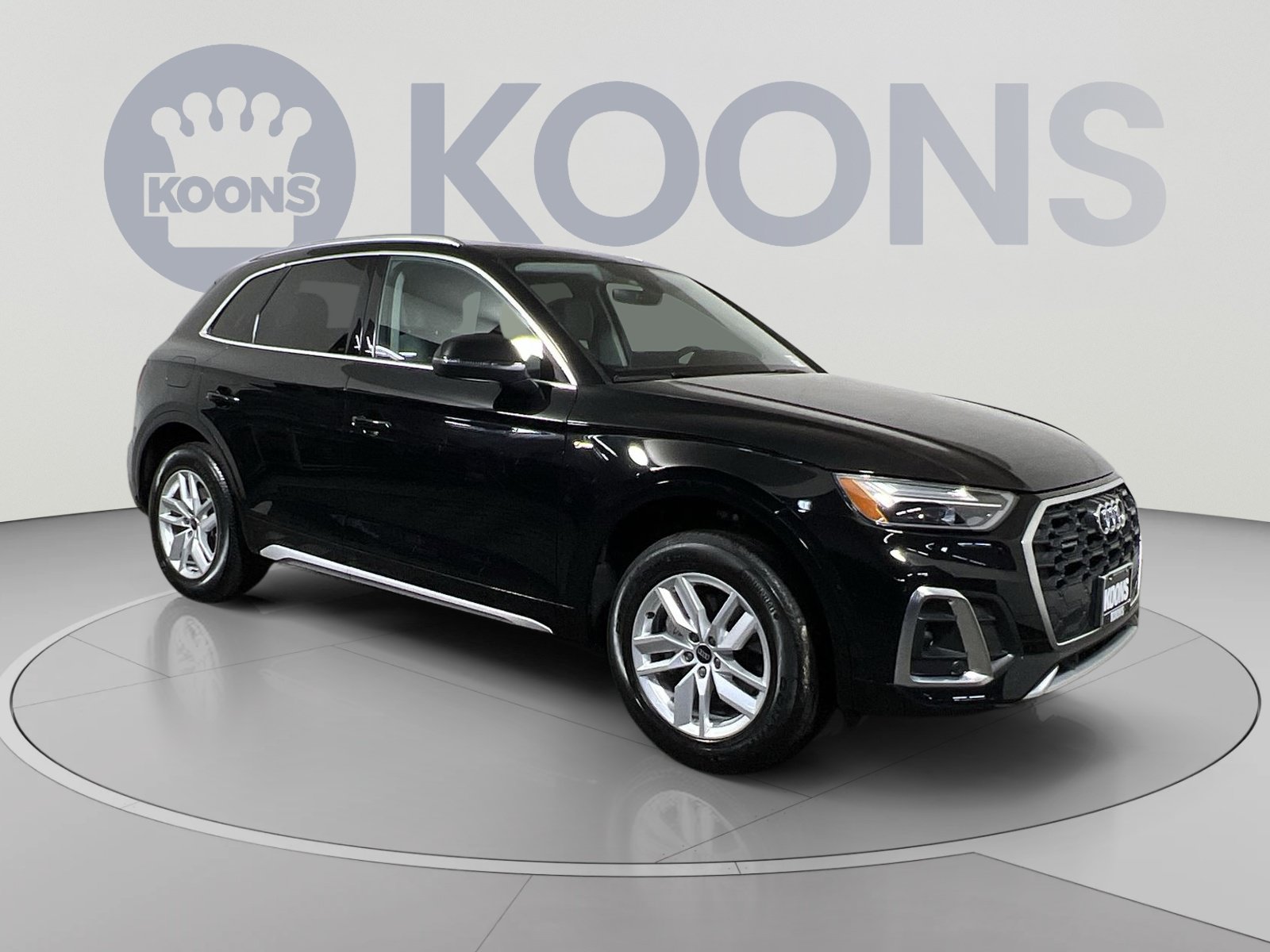 Used 2023 Audi Q5 2.0T Premium w/ Convenience Package AWD/4WD image 2
