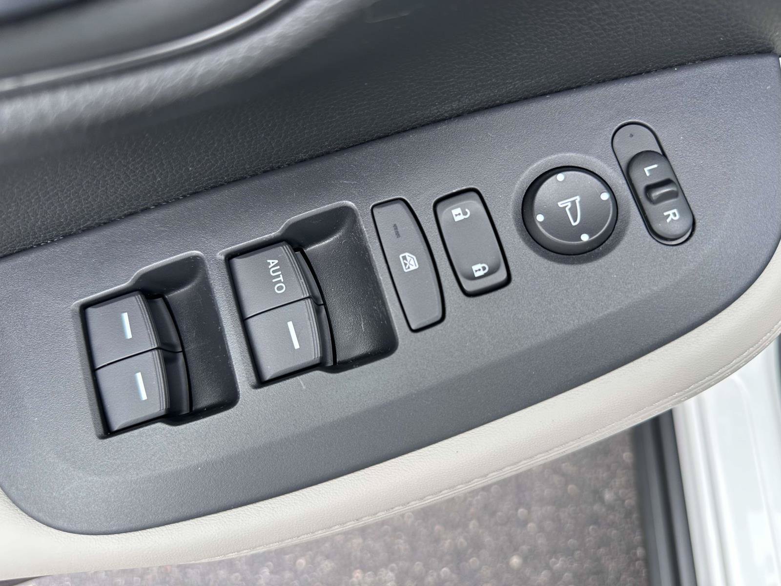 Used 2023 Honda HR-V LX image 10
