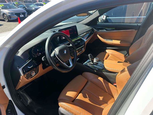 Used 2023 BMW 530i xDrive w/ Convenience Package AWD/4WD image 15