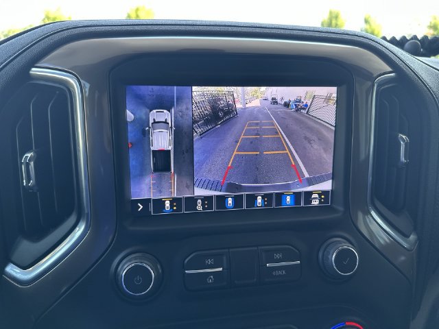 Used 2023 Chevrolet Silverado 2500 High Country w/ Z71 Off-Road Package AWD/4WD image 18