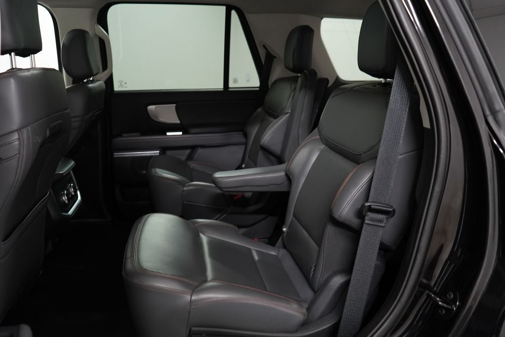 Certified 2025 Ford Expedition Active AWD/4WD image 26