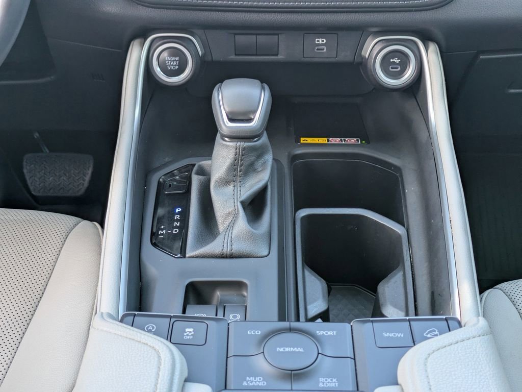 Used 2024 Toyota Grand Highlander AWD image 24