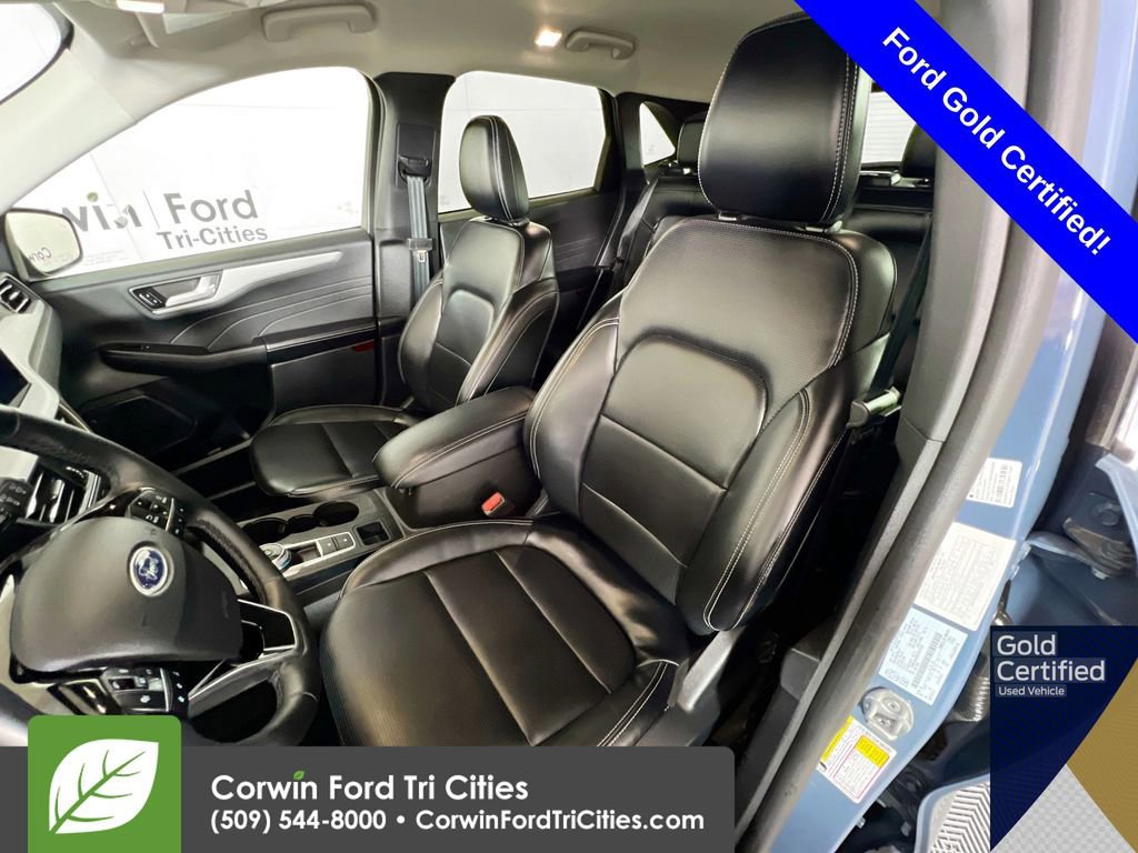 Certified 2025 Ford Escape Platinum image 25
