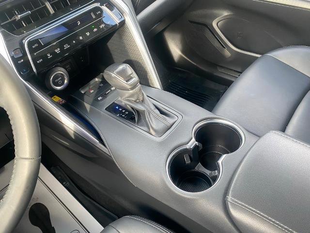 Used 2023 Toyota Venza Nightshade image 24