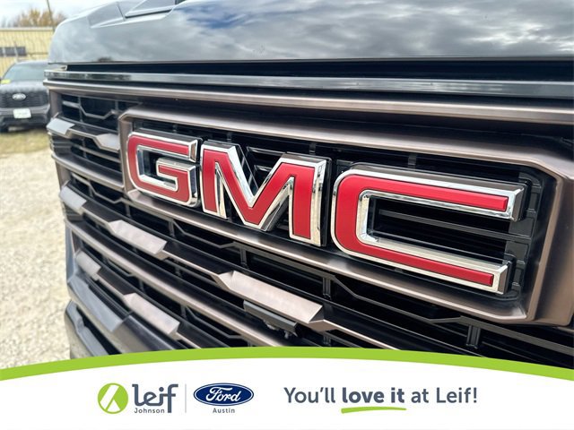 Used 2024 GMC Sierra 2500 AT4X image 35