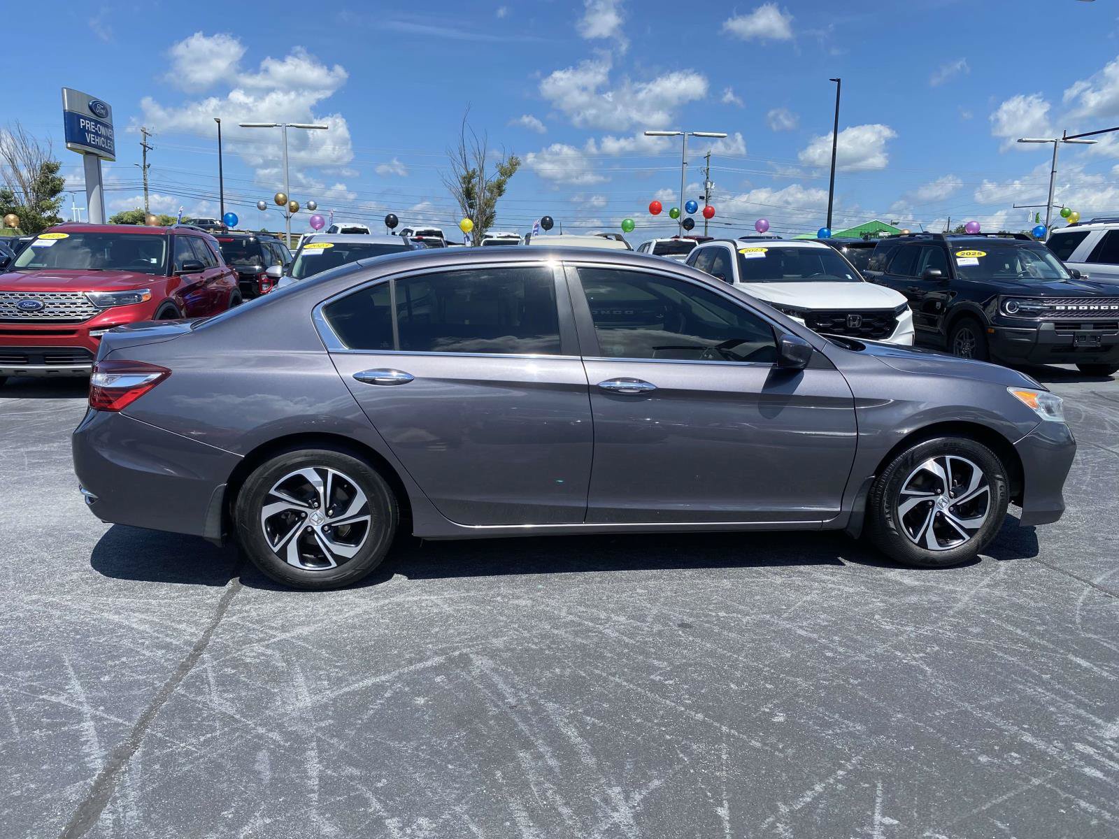 Used 2017 Honda Accord LX image 8