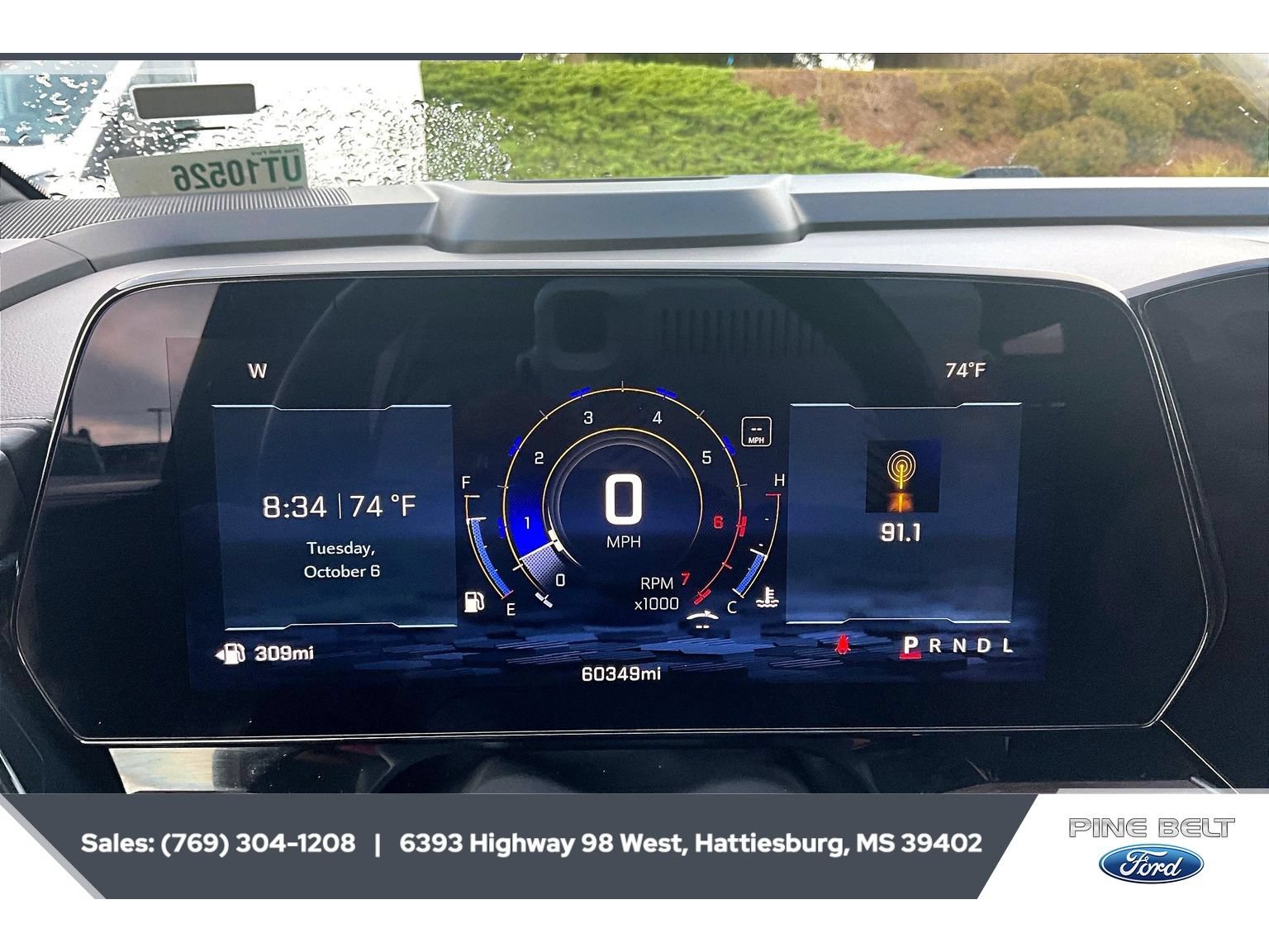 Used 2025 Chevrolet Suburban LT RWD image 14