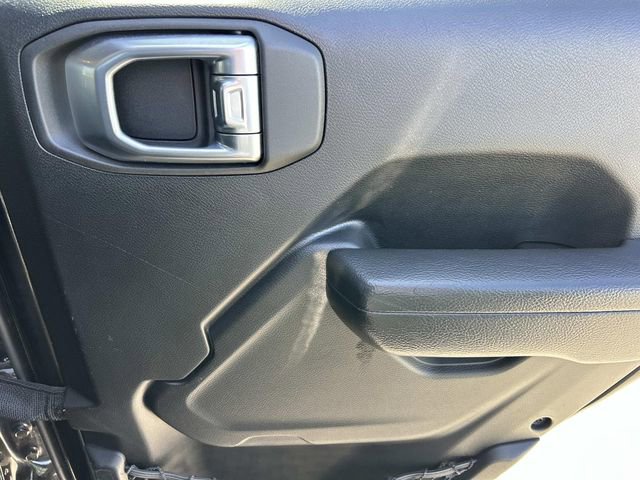 Used 2023 Jeep Gladiator Sport image 23