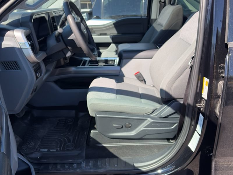 Certified 2024 Ford F350 XLT w/ XLT Premium Package AWD/4WD image 8