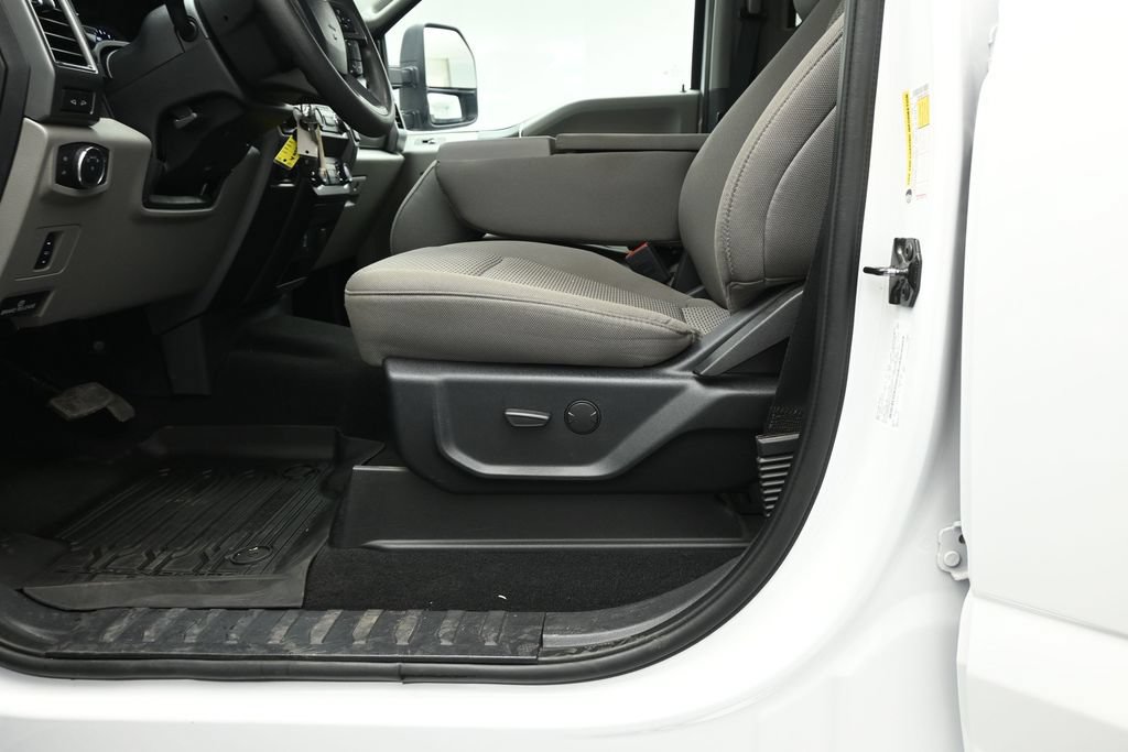 Certified 2020 Ford F350 XLT w/ XLT Value Package AWD/4WD image 9