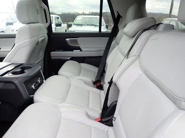 Certified 2025 Ford Expedition Max Platinum image 19