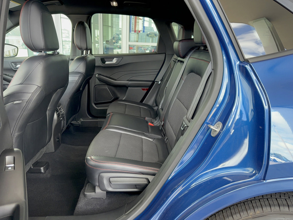 Certified 2023 Ford Escape ST-Line Elite image 12