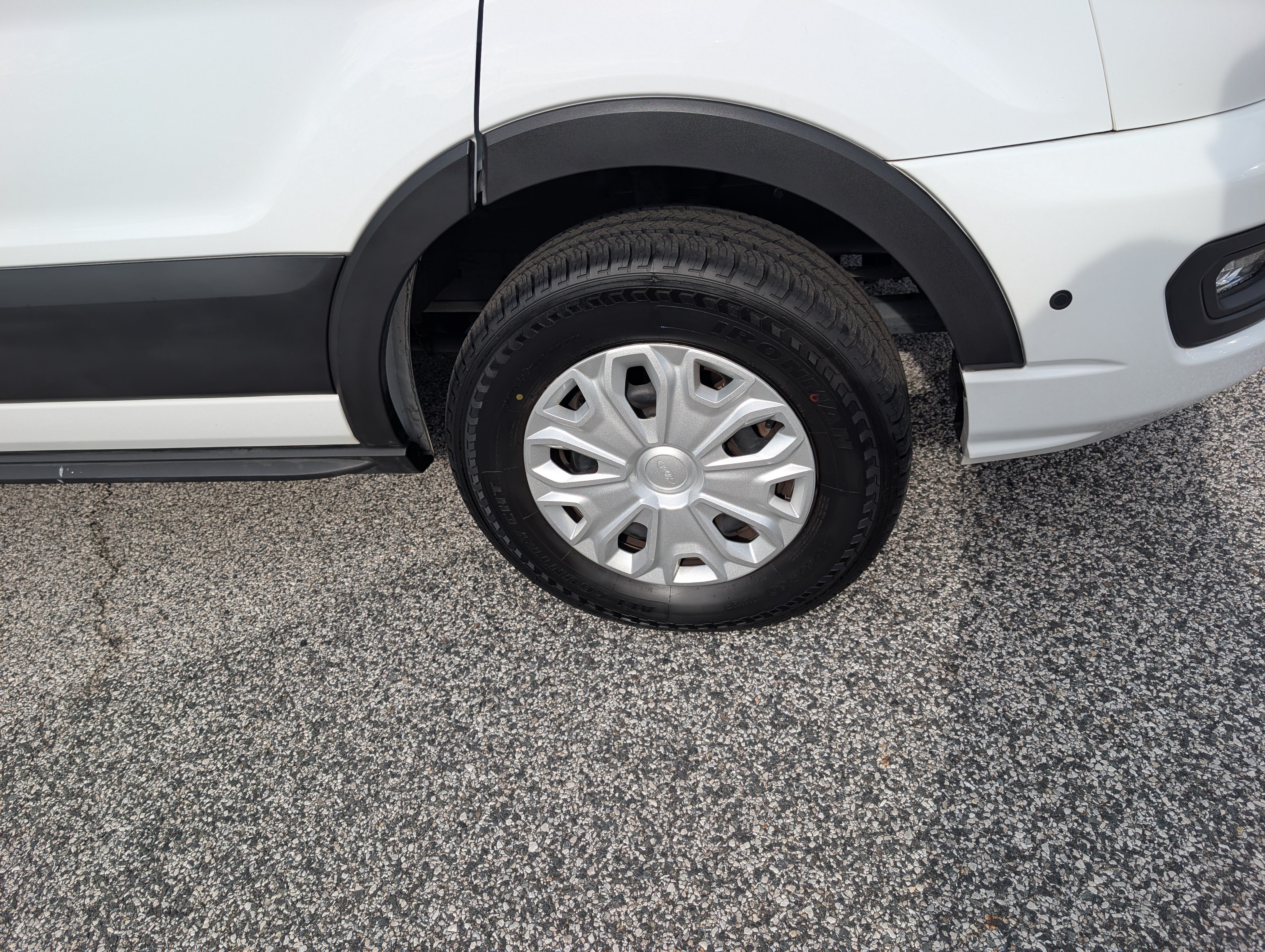Certified 2024 Ford Transit 350 XLT RWD image 11