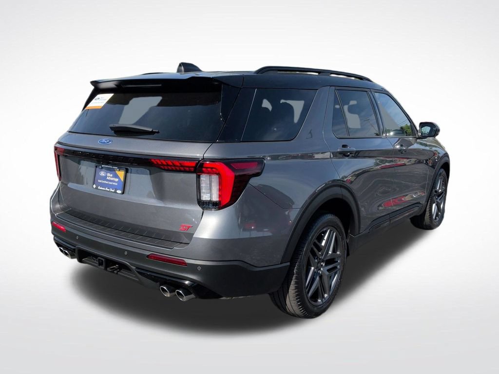 Certified 2025 Ford Explorer ST AWD/4WD image 7
