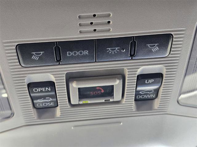 Used 2022 Toyota RAV4 XLE Premium image 29