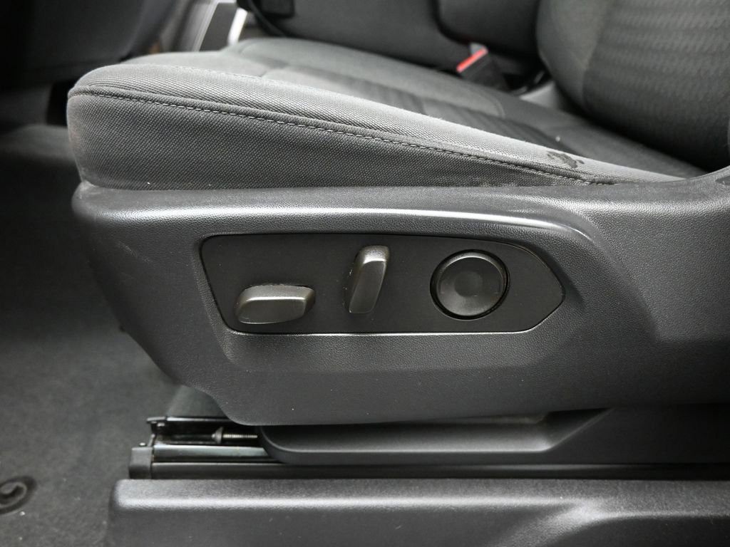 Used 2022 GMC Sierra 1500 Elevation image 37