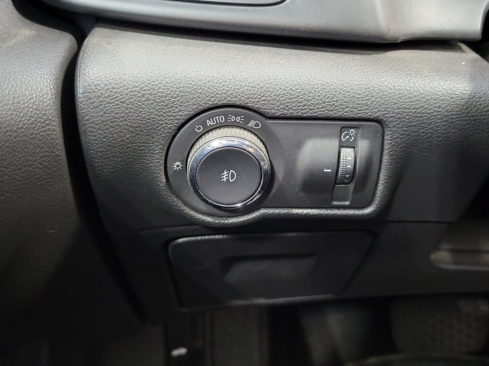 Used 2017 Buick Cascada Premium FWD image 12