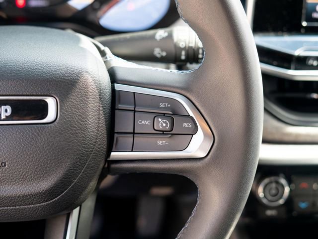 Used 2022 Jeep Compass Latitude image 24