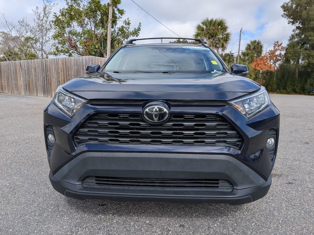 Used 2021 Toyota RAV4 XLE Premium image 9