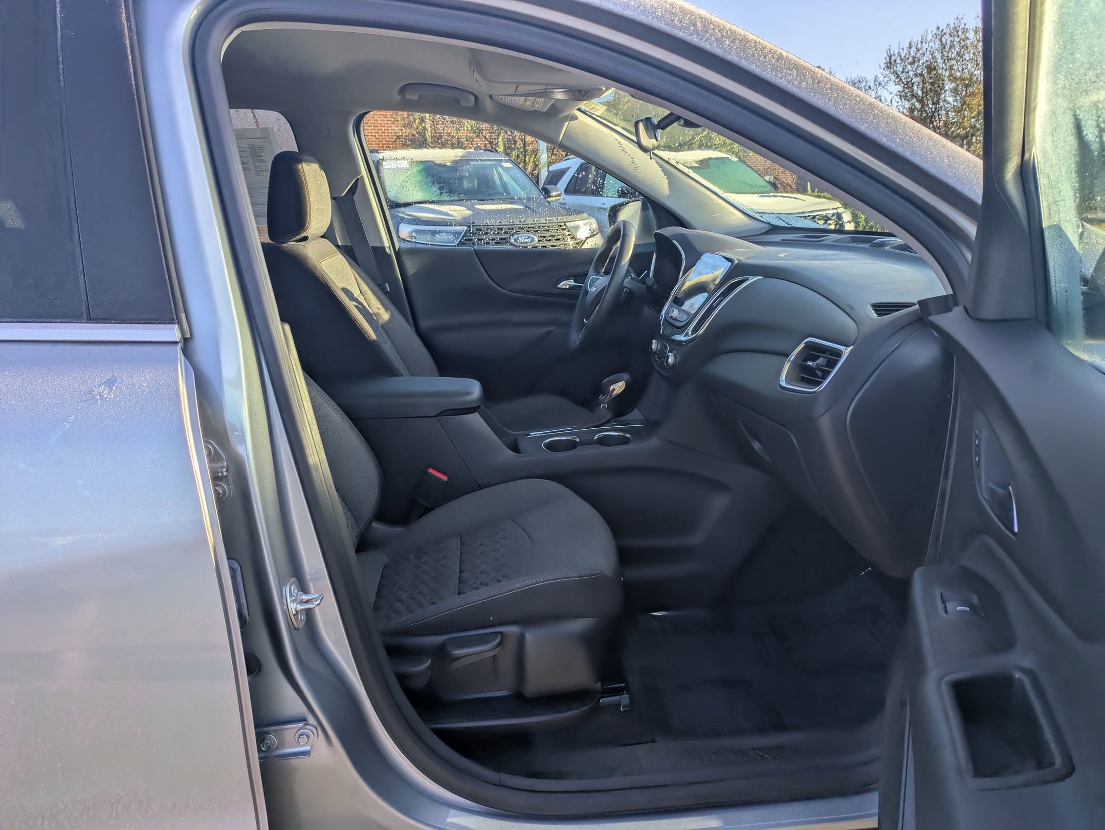 Used 2024 Chevrolet Equinox LT image 33