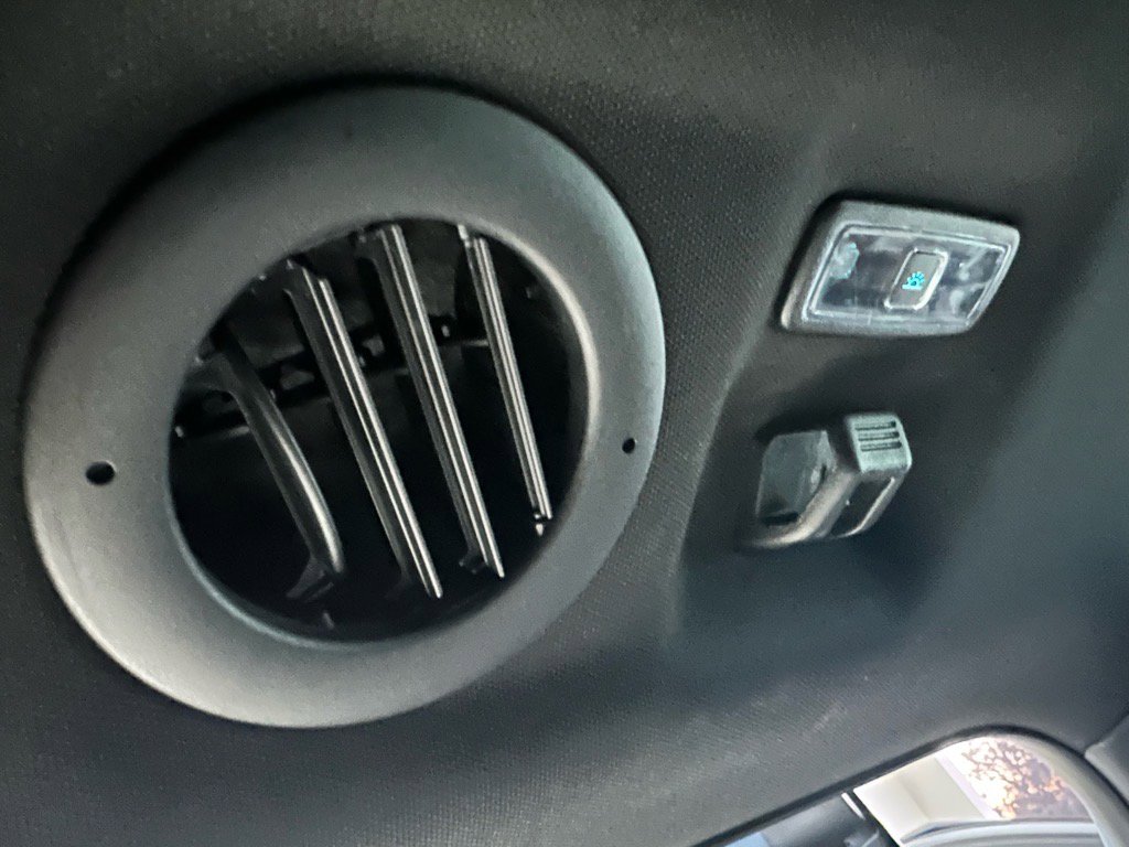 Certified 2025 Ford Explorer ST-Line w/ Premium Package image 39