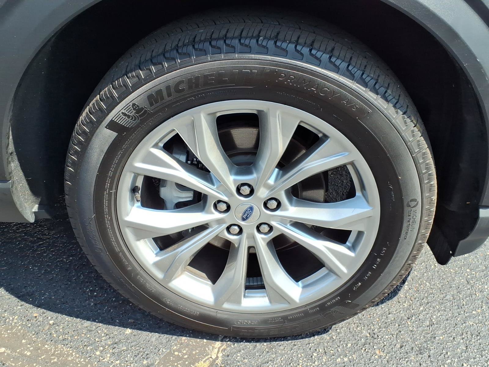 Certified 2023 Ford Explorer Limited w/ Class IV Trailer Tow Package AWD/4WD image 24