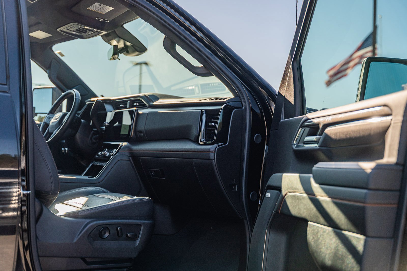 Used 2024 GMC Sierra 2500 AT4 w/ AT4 Premium Plus Package image 22