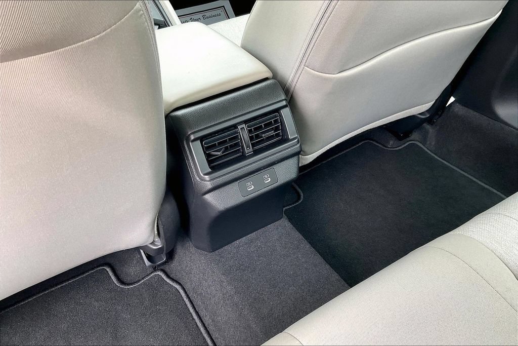 Used 2025 Honda Accord LX image 32