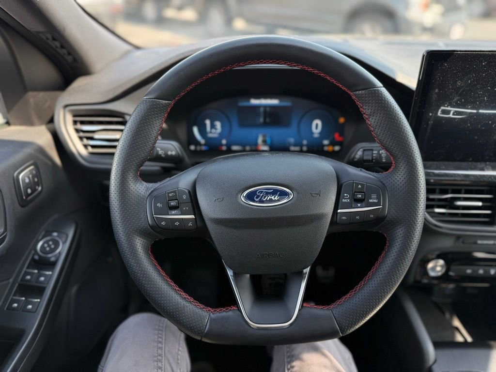 Certified 2023 Ford Escape ST-Line Select w/ Tech Pack #2 image 10