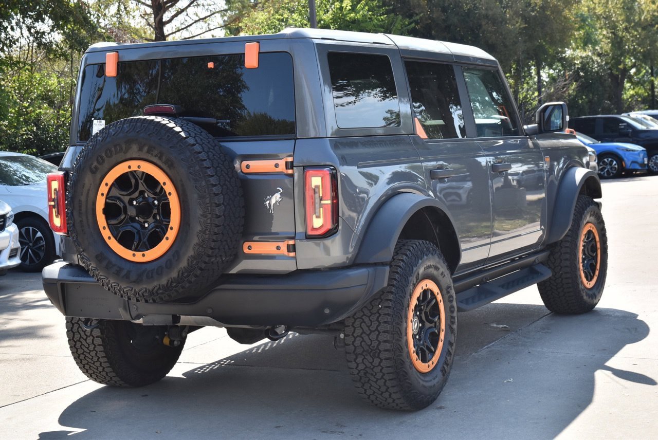 Certified 2025 Ford Bronco Badlands AWD/4WD image 8